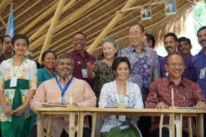 MoU signed_green school (500x334)