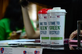 Design Tumbler yang dibagikan kepada mahasiswa