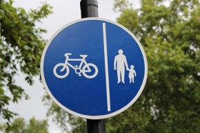 Andreas Kambanis - Classic Cyclist and Pedestrian Sign in London - Flickr