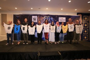 Earth Hour Indonesia 2017 mengusung gerakan #SejutaAksi Reuseable Shopping Bag